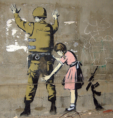 2007-girl_and_soldier_betlehem